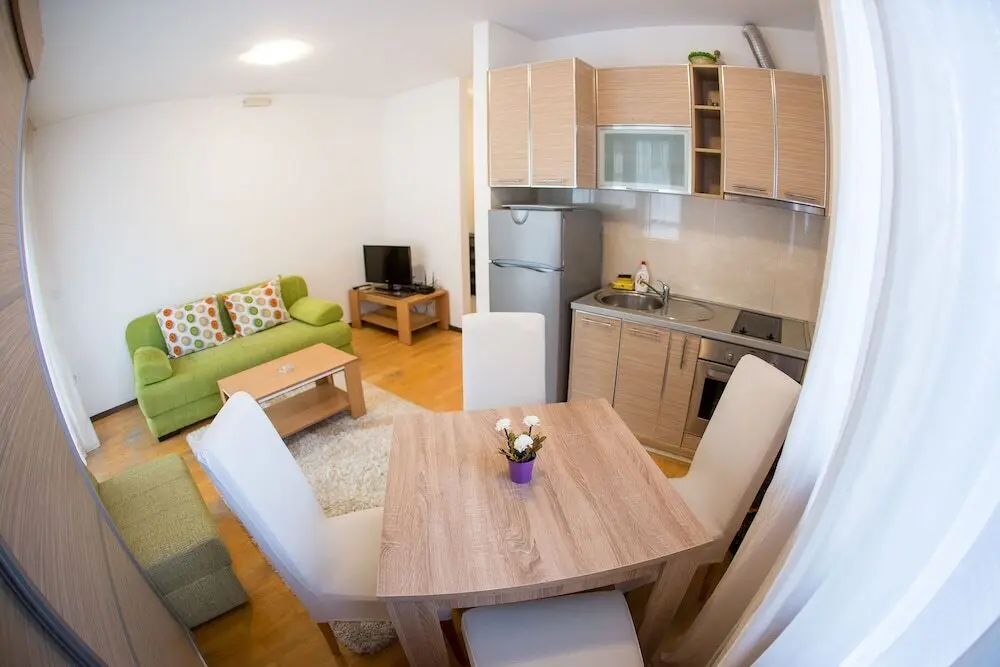 Будва: Burcak Apartment