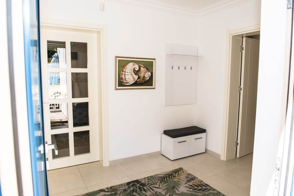 Тиват: Luxurypenthouse sea View Pooll Ivy House Tivat