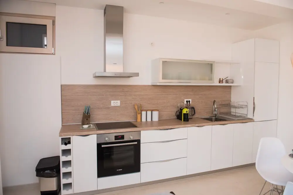 Тиват: 1-bed Large Apartment in Tivat Swiming Pool