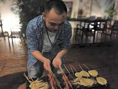 Чэнду: wu tong li international youth hostel