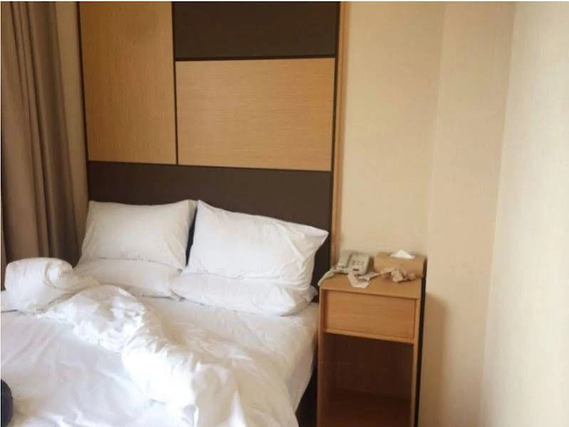 Чэнду: Echarm Hotel (Chengdu Chunxi Road Pedestrian Street)