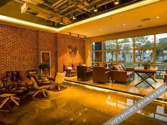 Тяньцзинь: James Joyce Coffetel Tianjin Caozhuang Metro Station Jiaotong College