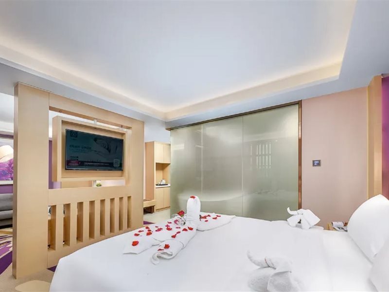Шэньчжэнь: Lavande Hotel (Shenzhen International Convention and Exhibition Center & Shajing Jingji Baina)