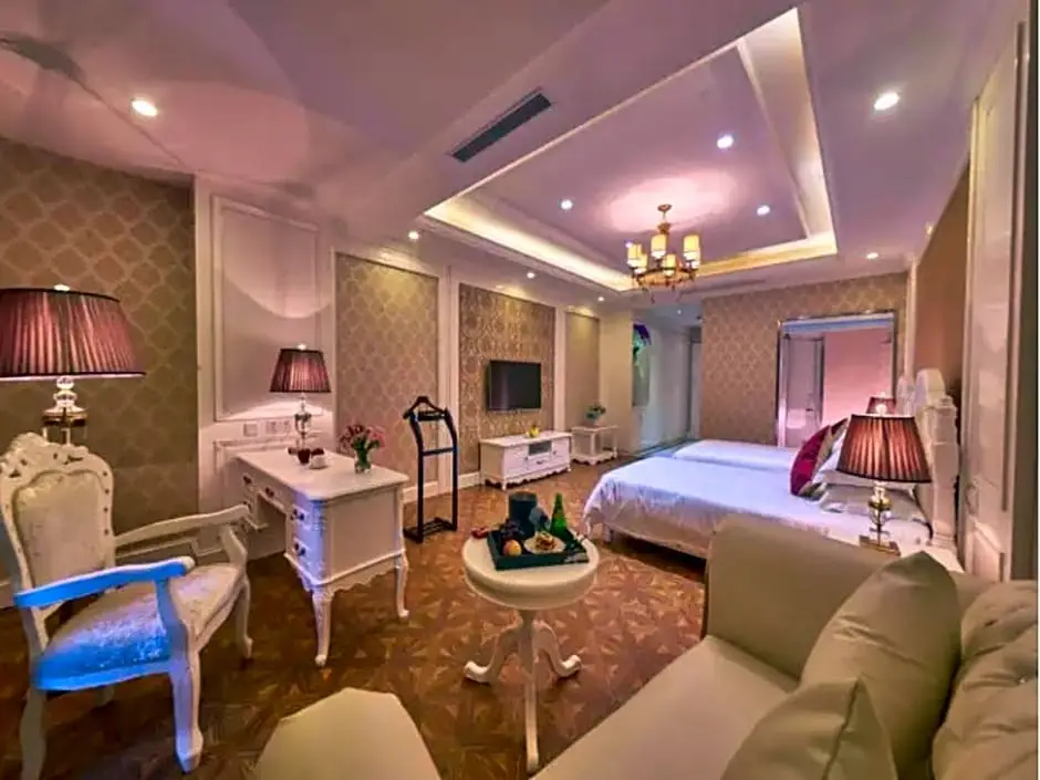 Шанхай: New century Manju Select Hotel Hongqiao Hub National Exhibition Center