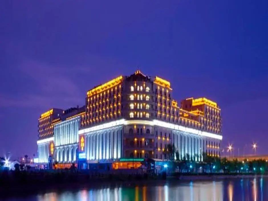 Шанхай: New century Manju Select Hotel Hongqiao Hub National Exhibition Center