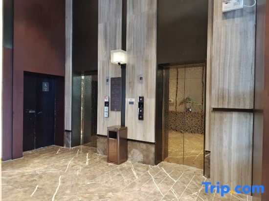 Лючжоу: Echeng Hotel (Sanjiang Fengyu Bridge)