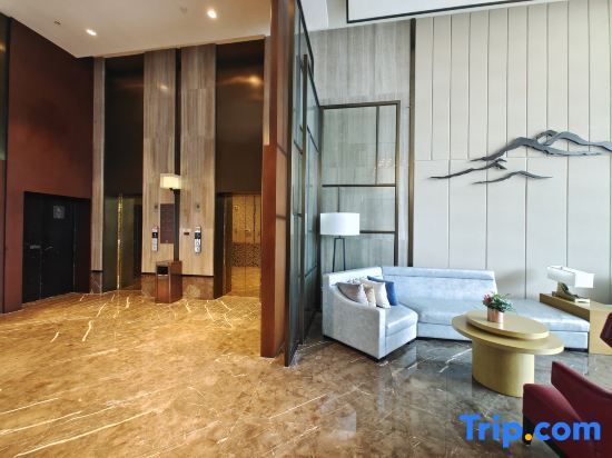 Лючжоу: Echeng Hotel (Sanjiang Fengyu Bridge)