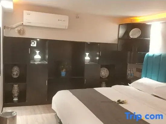 Нанкин: Super 8 Hotel (Nanjing Confucius Temple Zhonghuamen Castle)