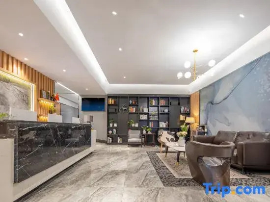Нанкин: Super 8 Hotel (Nanjing Confucius Temple Zhonghuamen Castle)