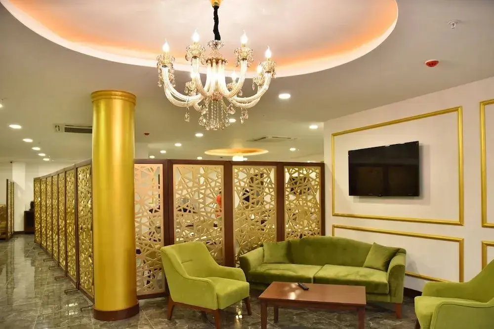 Тиреболу: Hebo Marina Hotel