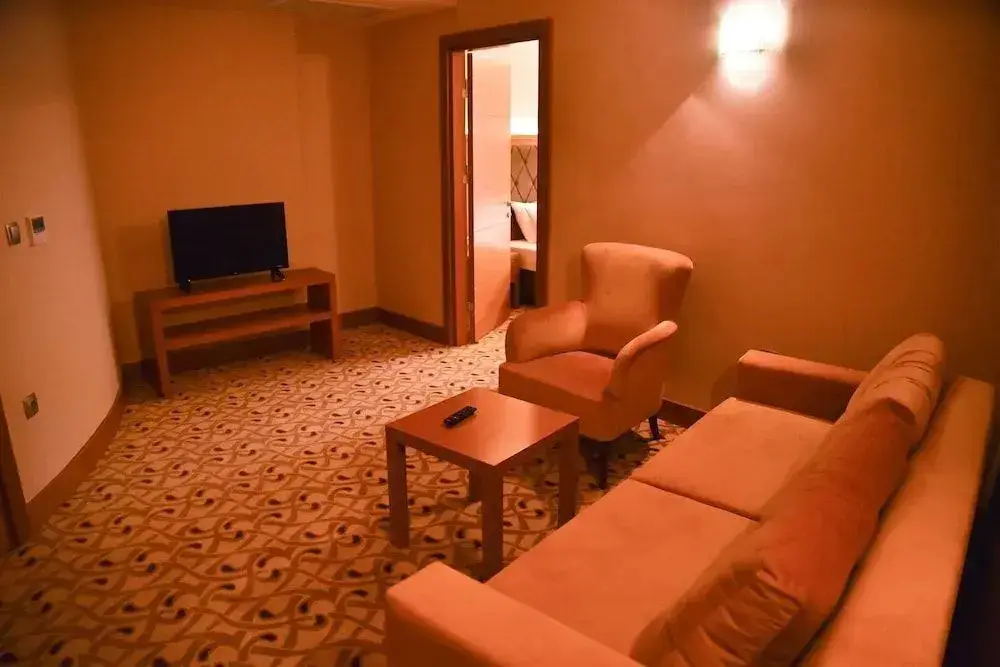 Тиреболу: Hebo Marina Hotel