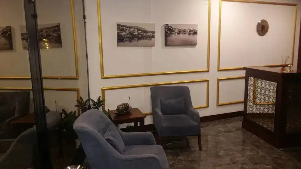 Тиреболу: Hebo Marina Hotel