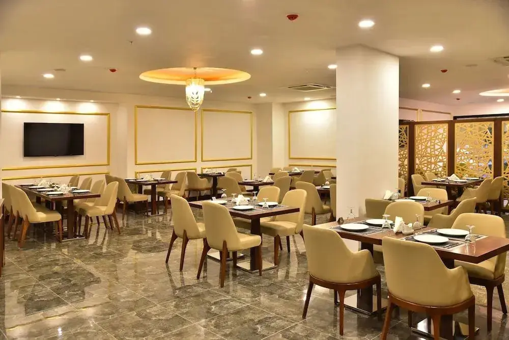 Тиреболу: Hebo Marina Hotel