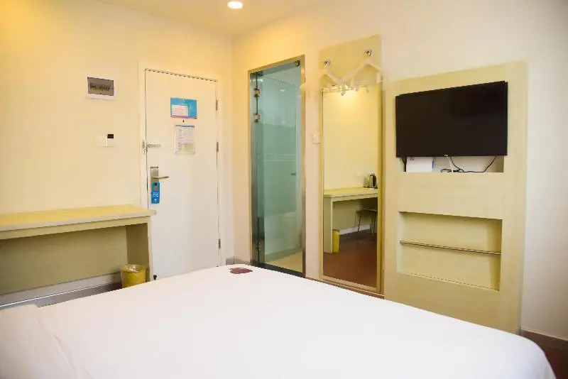 Цзюцюань: Hanting Hotel Jiuquan Changxing Electrical Equipment Market