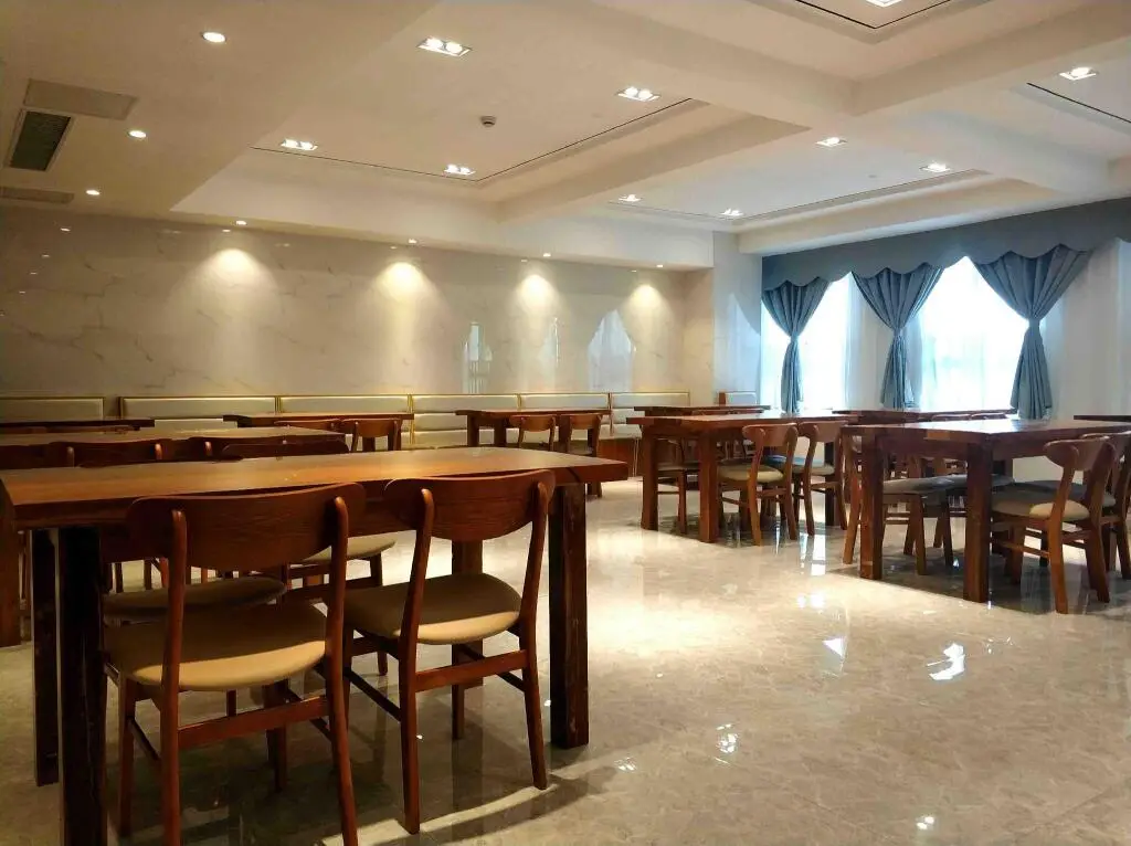 Чжэнчжоу: Starway Hotel Zhengzhou Xinzheng Airport