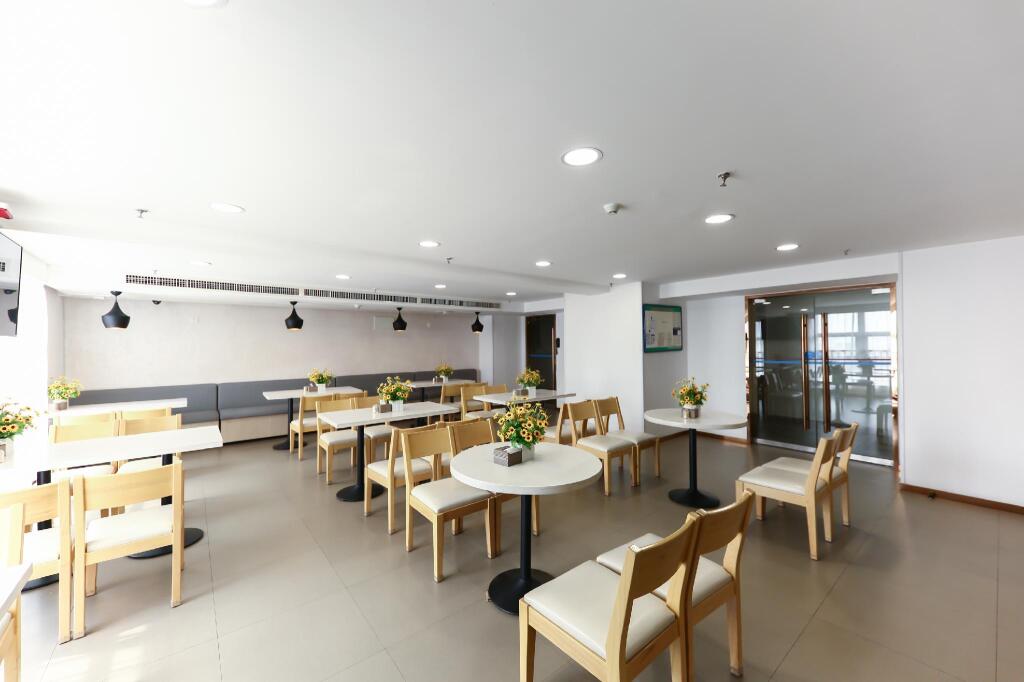 Гуйян: Hanting Hotel Guiyang Huaguoyuan Twin Towers