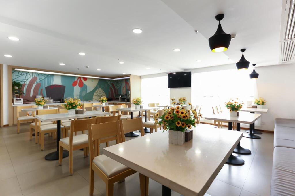 Гуйян: Hanting Hotel Guiyang Huaguoyuan Twin Towers