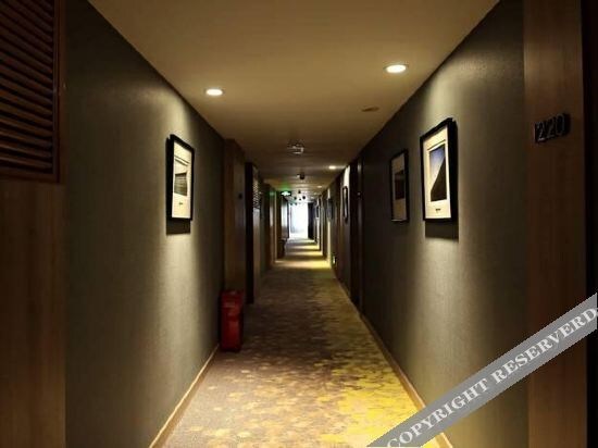 Бочжоу: Elan Inn Bozhou Lixin Wenzhou Road Colorful World
