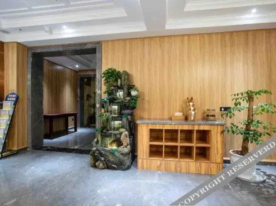 Куньмин: Starway Hotel (Kunming Xinguangfeng)