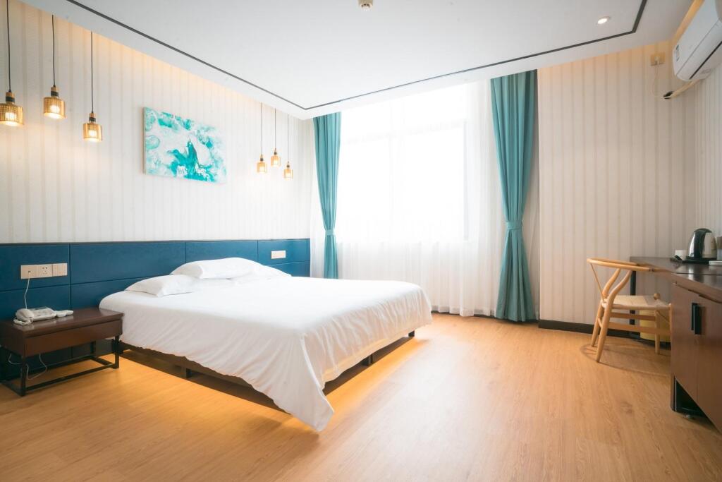 Нинбо: Elan Inn Ningbo Songjiang Dong Road Impression City