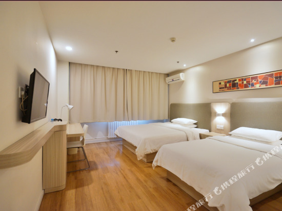 Жичжао: Hanting Hotel Rizhaoshan Haitian Road Wanpingkou Scenic Spot