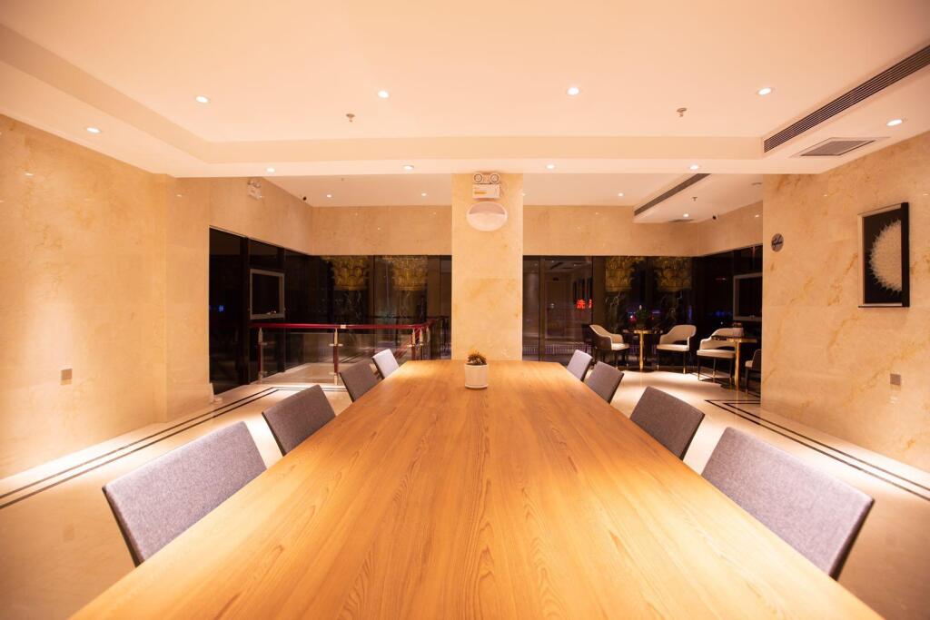 Пуян: Starway Hotel Puyang Qicheng Park