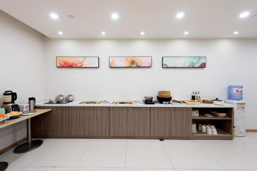 Ханчжоу: Hanting Hotel Zhongtai Shangmao City