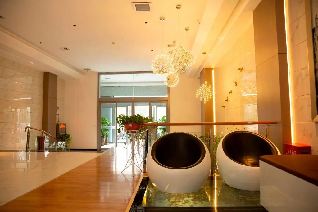 Чжэнчжоу: Starway Hotel Zhengzhou Weilai Road