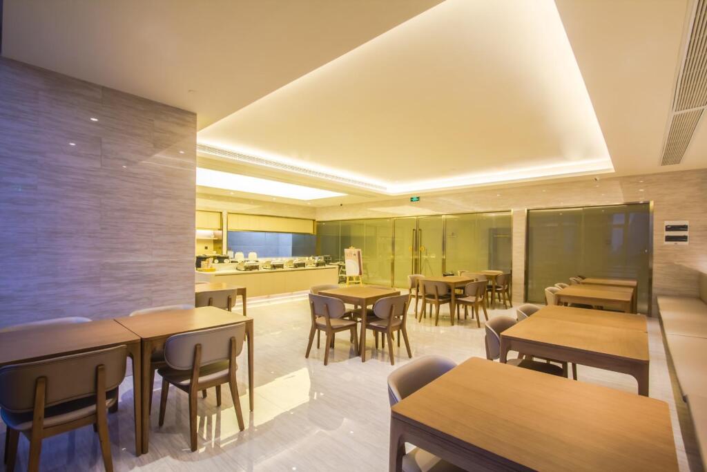 Ханчжоу: Ji Hotel  Hangzhou Linping Xincheng