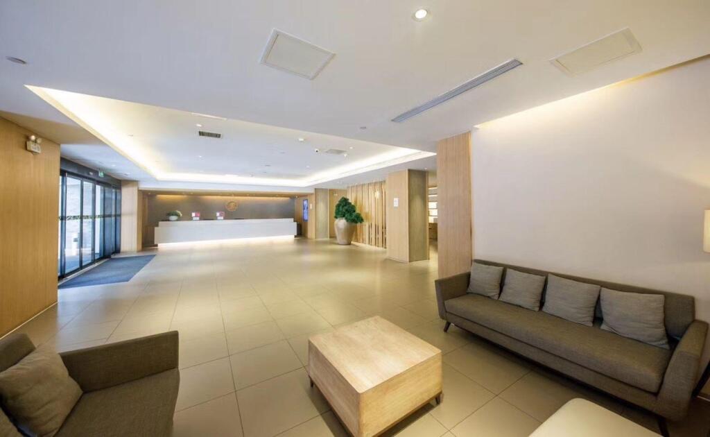 Янчжоу: Ji Hotel Yangzhou Wenchangge Shouxihu Road