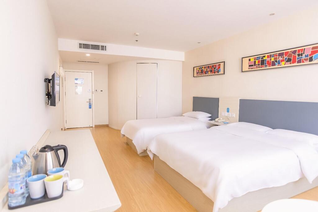Чжаоюань: Hanting Hotel Zhaoyuan Jindu Department Store