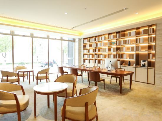 Цзясинь: Ji Hotel (Jiaxing Nanhu Shangwu Avenue)