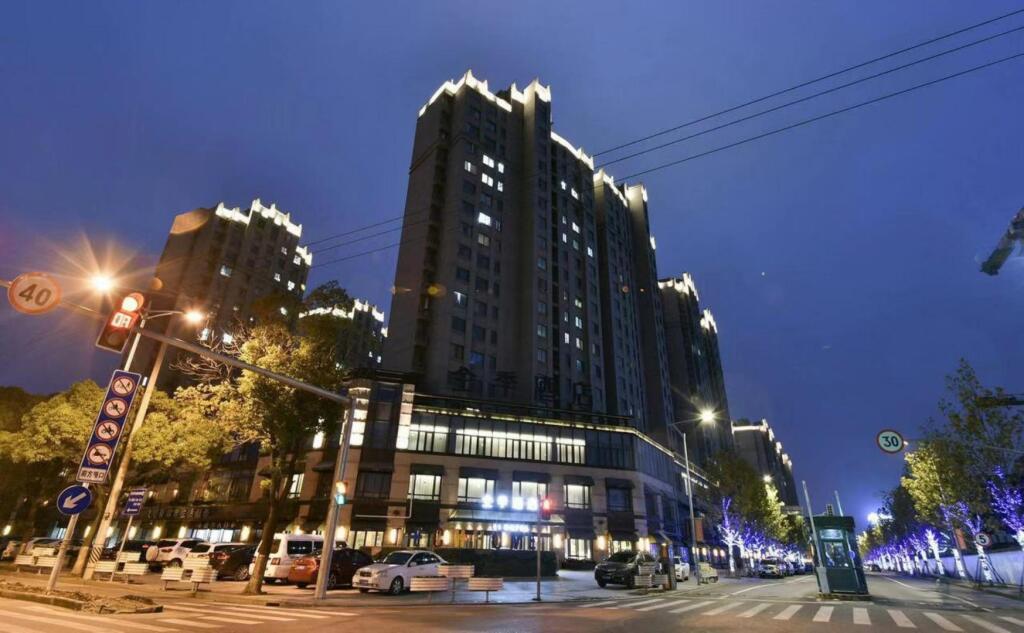 Шанхай: Ji Hotel Shanghai Jiuting Science and Technology City