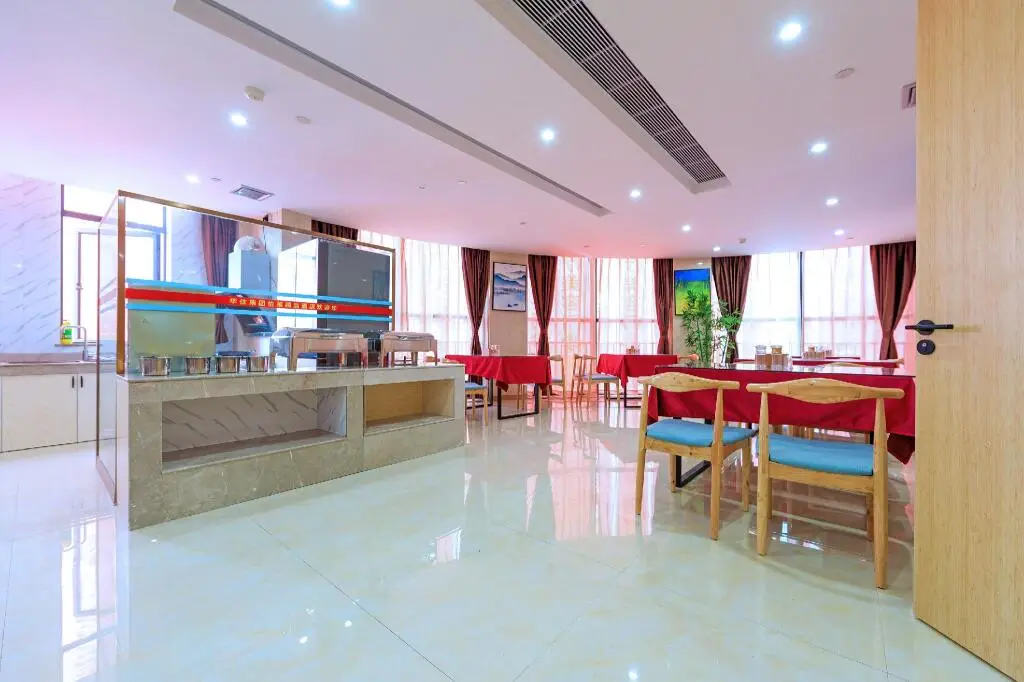 Тайчжоу: Elan Inn Jingpin Taizhou Tiantai Passenger Terminal