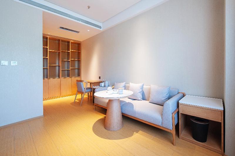 Чифэн: Ji Hotel (Chifeng Municipal Government)