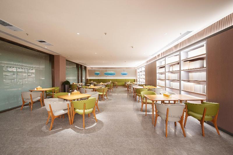 Чифэн: Ji Hotel (Chifeng Municipal Government)
