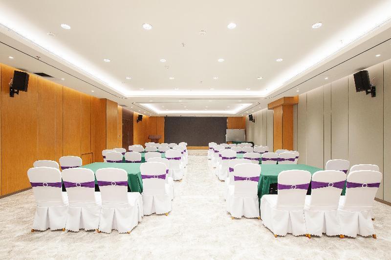 Чифэн: Ji Hotel (Chifeng Municipal Government)