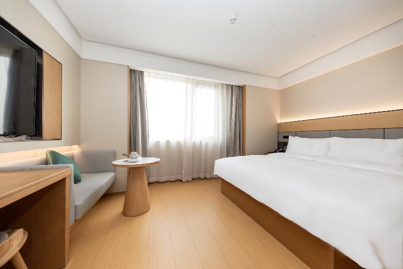 Нинбо: Ji Hotel Ningbo Ninghai International Convention Center