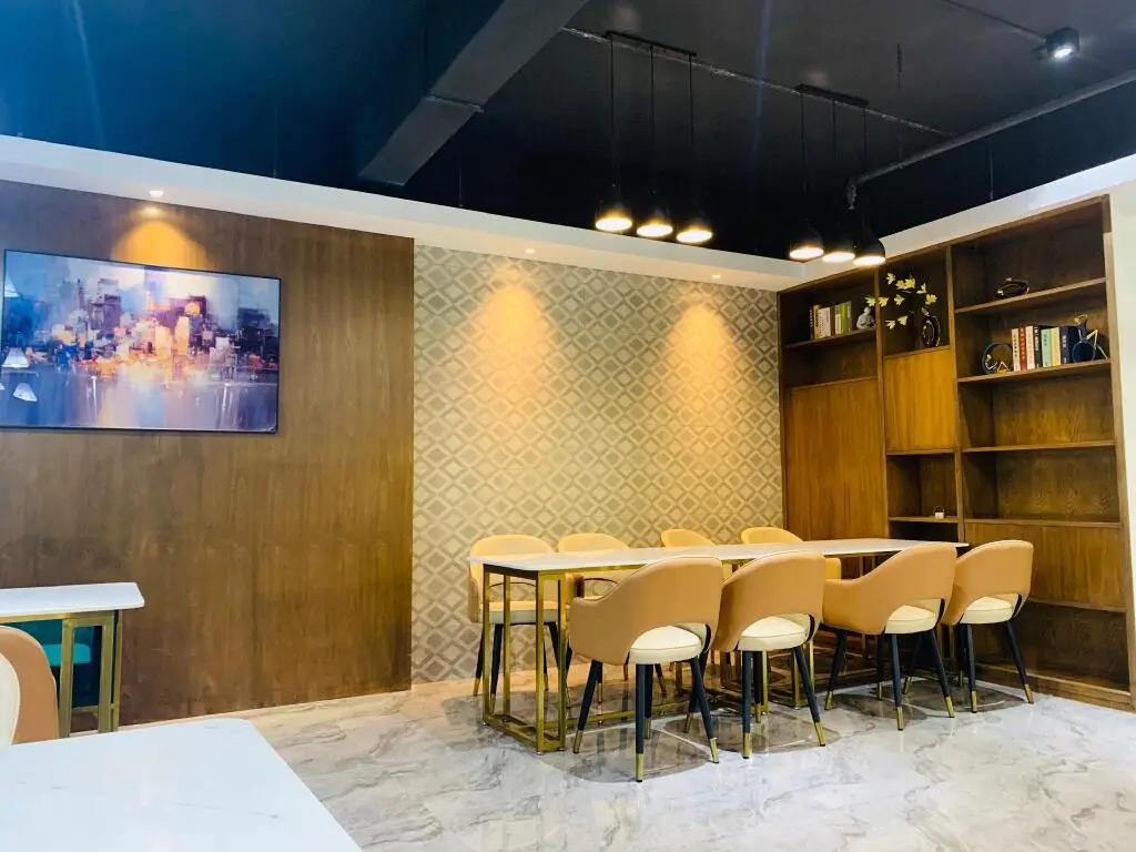 Нинбо: Elan Inn Ningbo Lianfeng Business School
