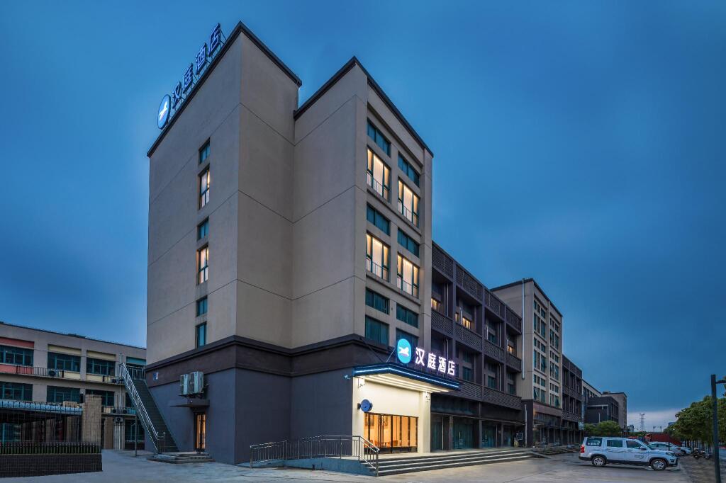 Наньтун: Hanting Hotel Nantong Railway Station