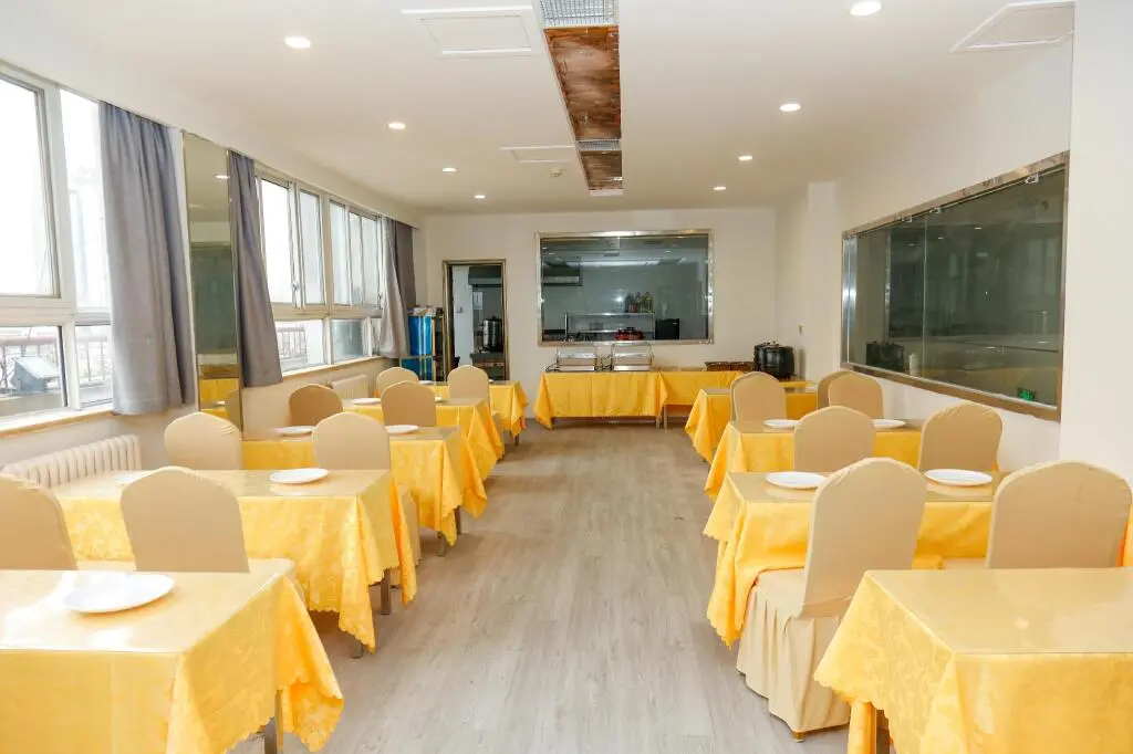 Пуян: Elan Inn Puyang Wanda Plaza