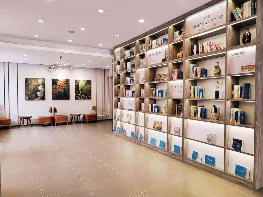 Циндао: Hanting Hotel Qingdao Wanxiang City