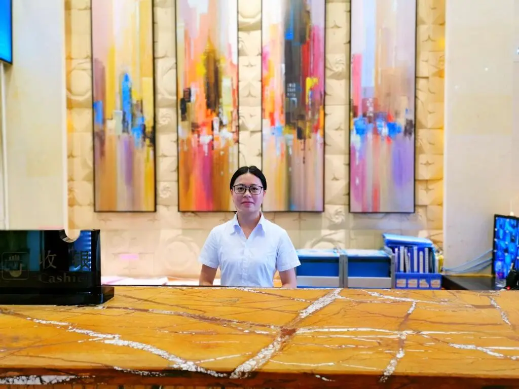 Гуанчжоу: Elan Inn Guangzhou Fanyu Zoo Dashi Metro