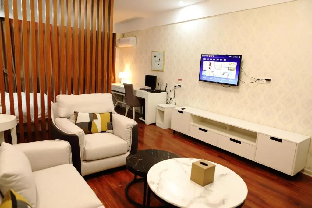 Чжанцзякоу: Elan Inn Zhangjiakou Chongli District Celebration Plaza