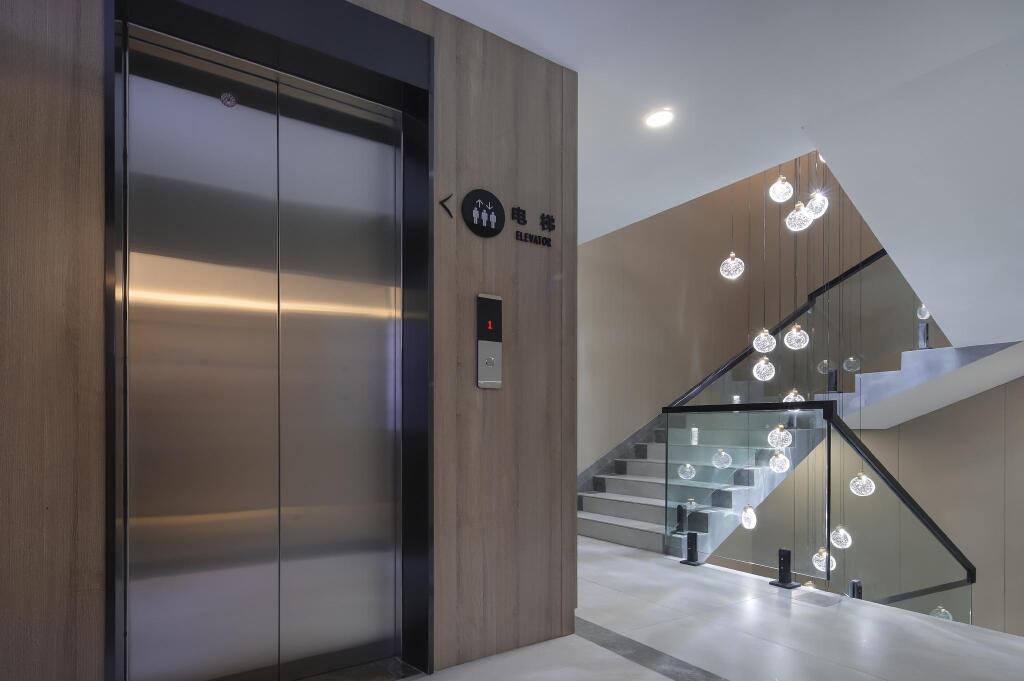 Нанкин: Starway Hotel Nanjing Jiangning Binjiang Development Zone Dixiu Road