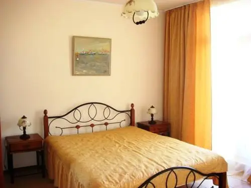 Коктебель: U Kara-Daga Guest House