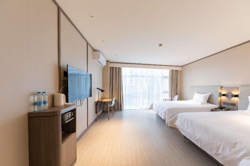 Шанхай: Hanting Hotel Shanghai Xiaonanmen Metro Station