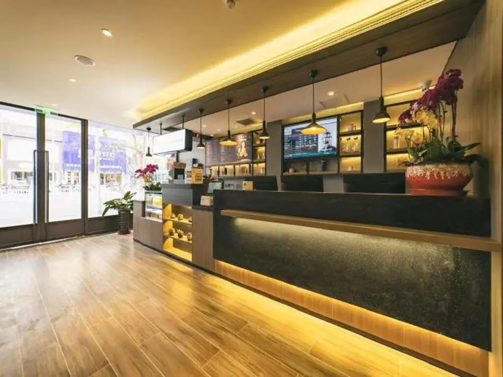 Циндао: Hanting Hotel Qingdao Nanjing Road