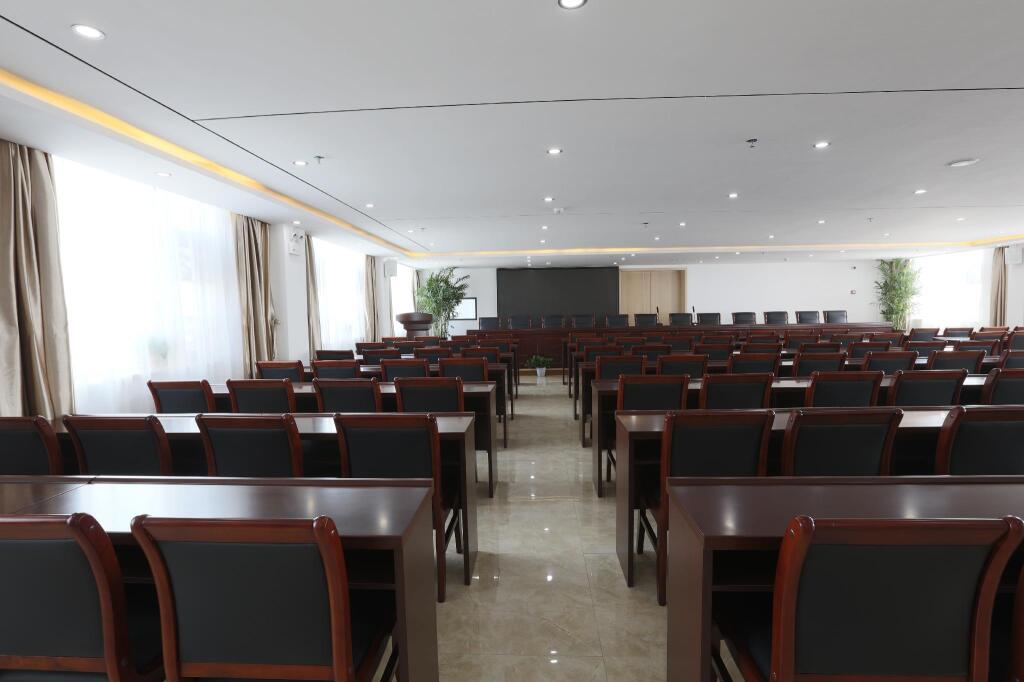Шуйчжай: Elan Inn Zhoukou Xiangcheng Bus Station
