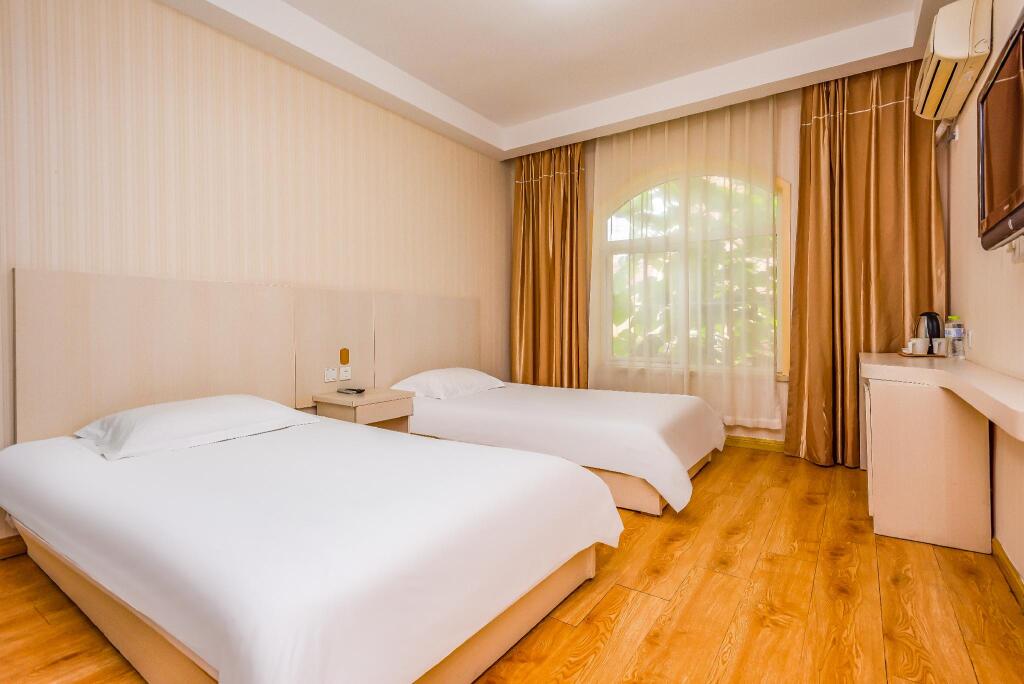 Циндао: Elan Inn Qingdao Zhongshan Road Catholic Church